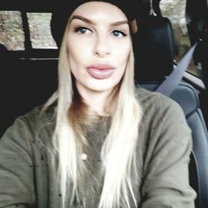 Meet your Posher, Rene